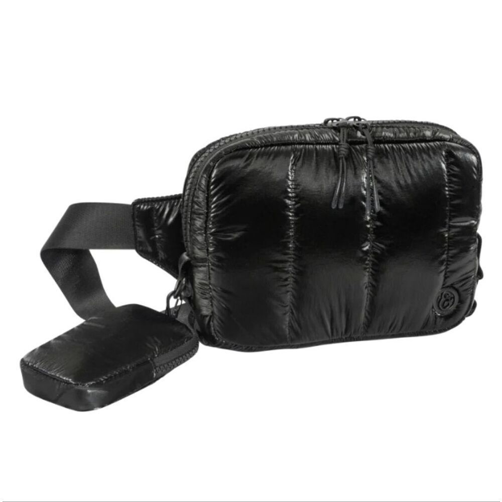 🆕️🎒Joan & David Quilted Metallic Sling Bag, Metallic Black